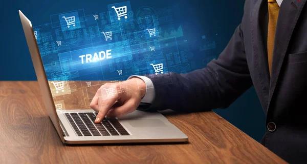 Pocket Option offers social trading to Russia-based users